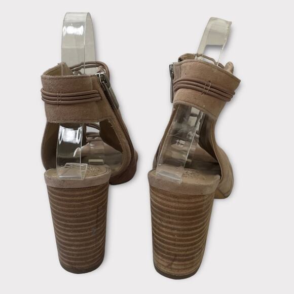 Vince Camuto Blumah Suede Block Heel Booties | 7.5 - Picture 4 of 6